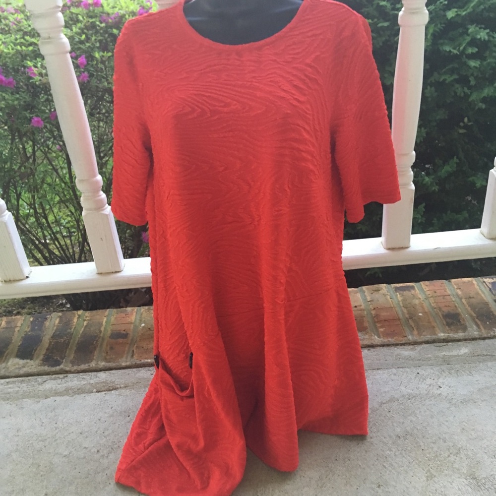 Ali Miles Red Crinkle Tunic Top pocket S